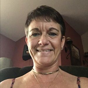 Meet your Posher, Deborah